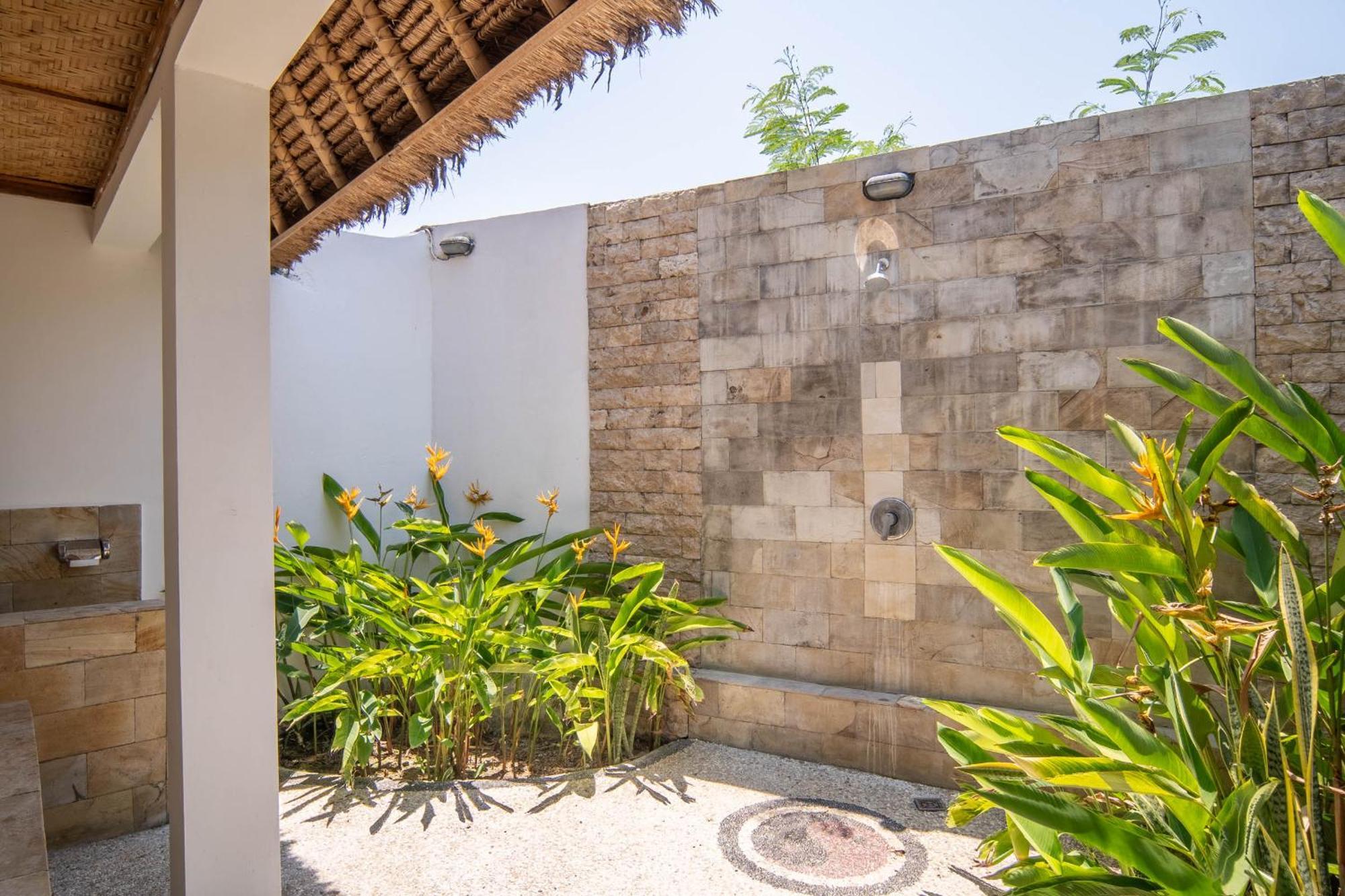 Tiki Boutique Hotel Spa Lombok Selong Belanak Eksteriør billede